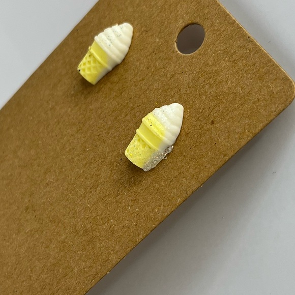 Glittery ice cream on a cone stud earrings - Picture 2 of 3